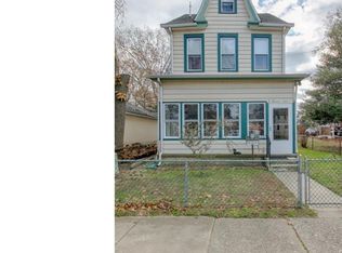 142 Church St, Beverly, NJ 08010