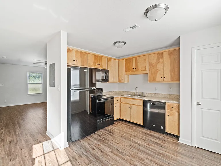 429 Jack Miller Blvd — Photo 8