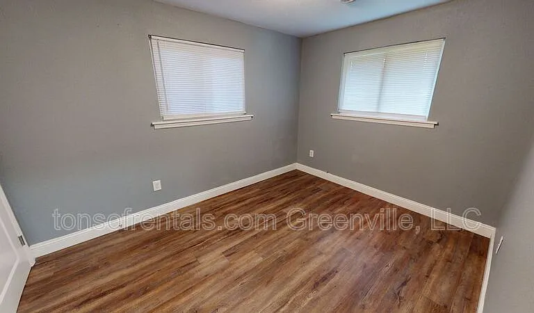 88 W Park Dr #H — Photo 6