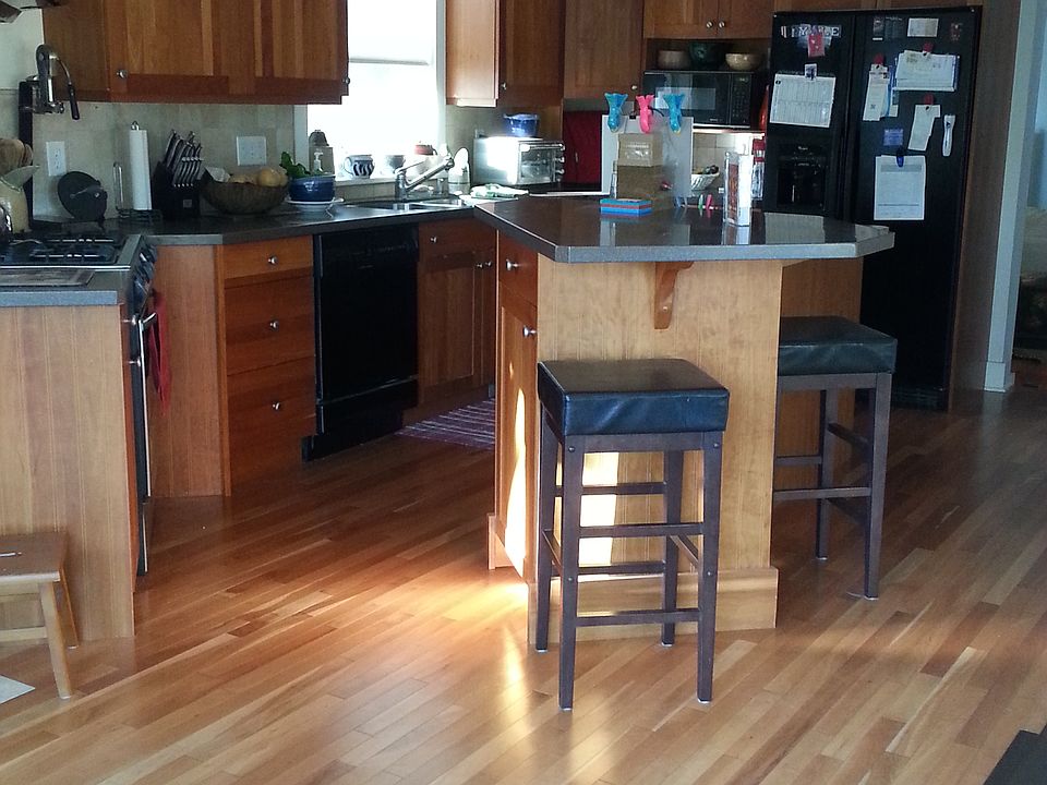 Large, sunny eat-in kitchen