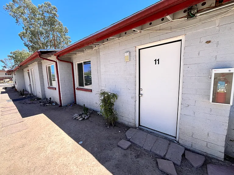 1347 E Benson Hwy #11 — Photo 9