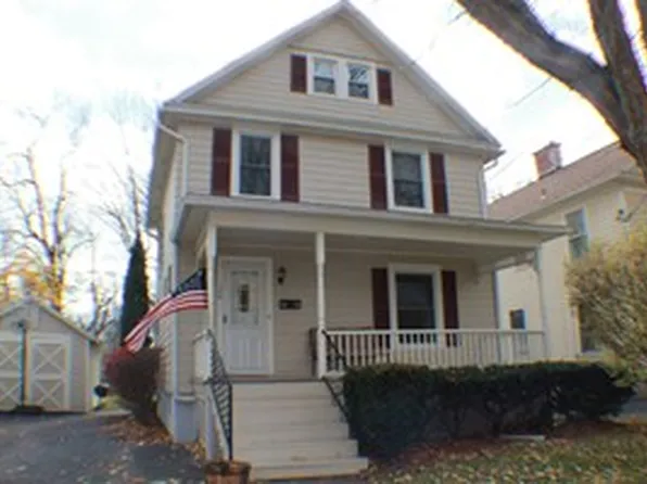159 W Gibson St, Canandaigua, NY 14424