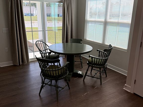 4th image of 3111 Edgehill Dr