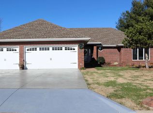 3423 W Morningside Ct, Springfield, MO 65807