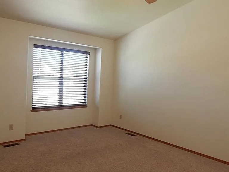 3930 Pronghorn Meadows Cir — Photo 9