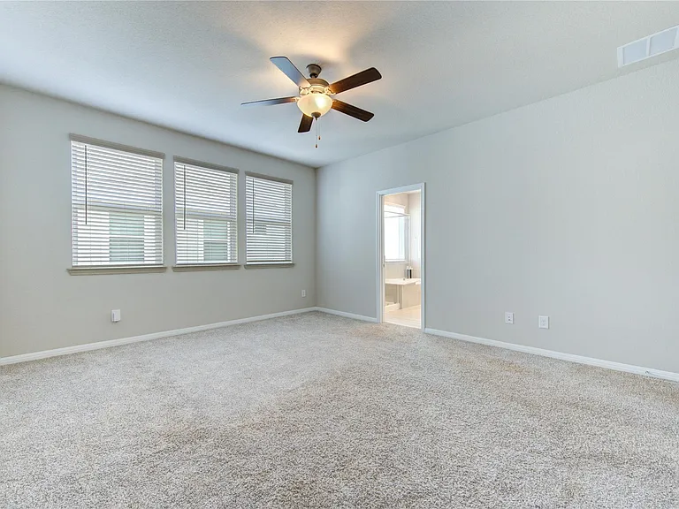9822 Heritage Run Ln — Photo 23