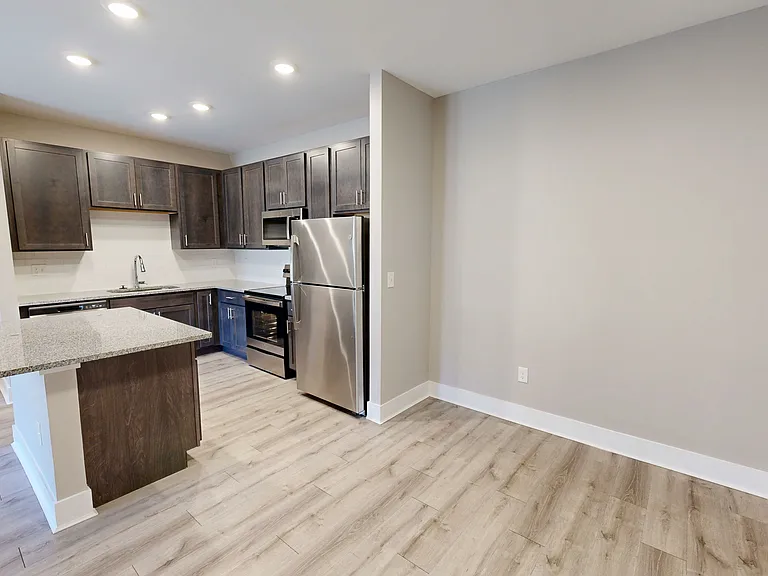 Gentry East Apartments — Photo 37
