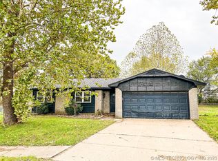 3711 Meadowbrook Dr, Muskogee, OK 74401