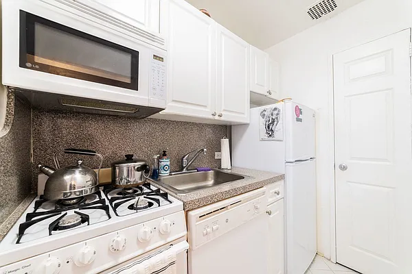 Rented by Compass | media 5