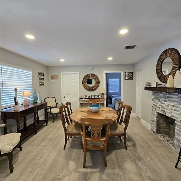 244 Lexington Dr — Photo 8