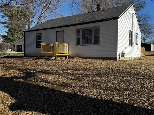 1312 Savannah St, Mound City, MO 64470