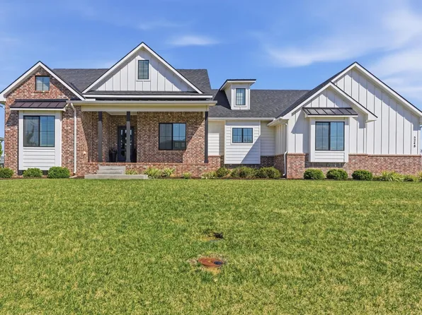 5248 N Colonial Ave, Bel Aire, KS 67226
