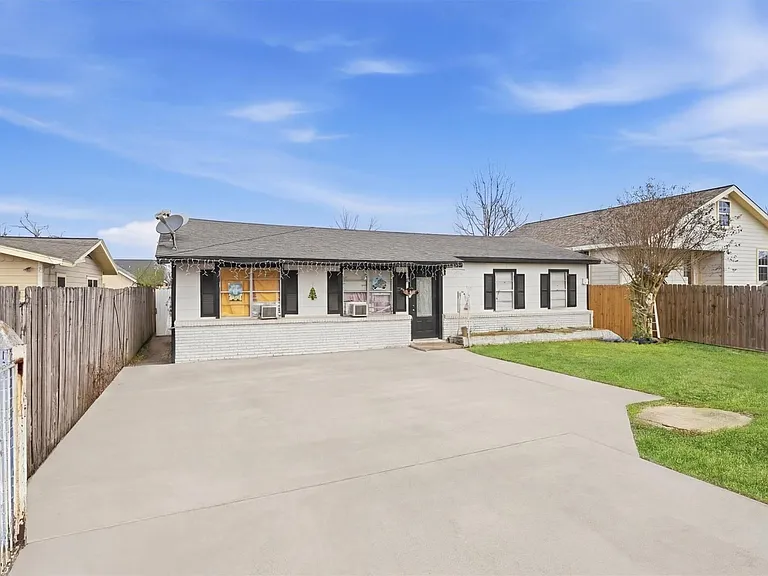 3531 Cedar Hill Ln #2 — Photo 23