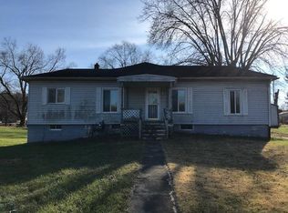 2466 Ohio Ave, Cambridge, OH 43725