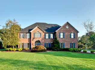 450 Mariner Point Dr, Clinton, TN 37716