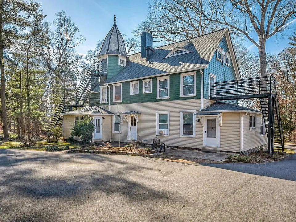 15 Grindstaff Dr #4