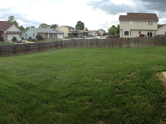 3rd image of 4930 Driftwood Dr