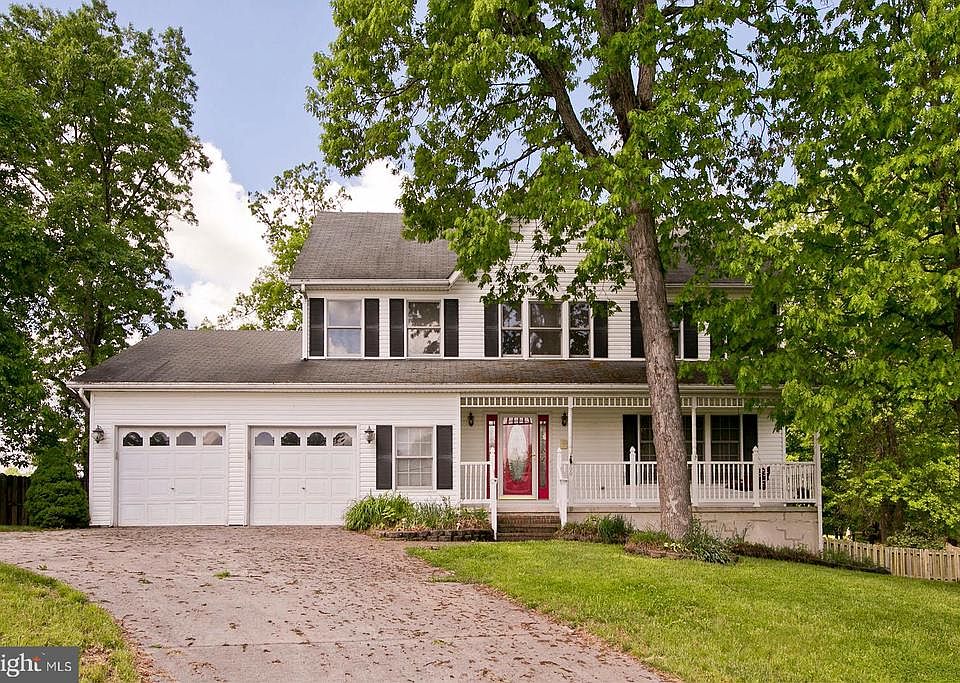 1st image of 100 Slippery Elm Dr