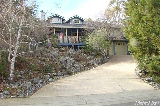 1st image of 1598 Cornell Way