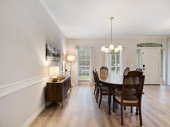 3rd image of 577 Timber Brook Dr