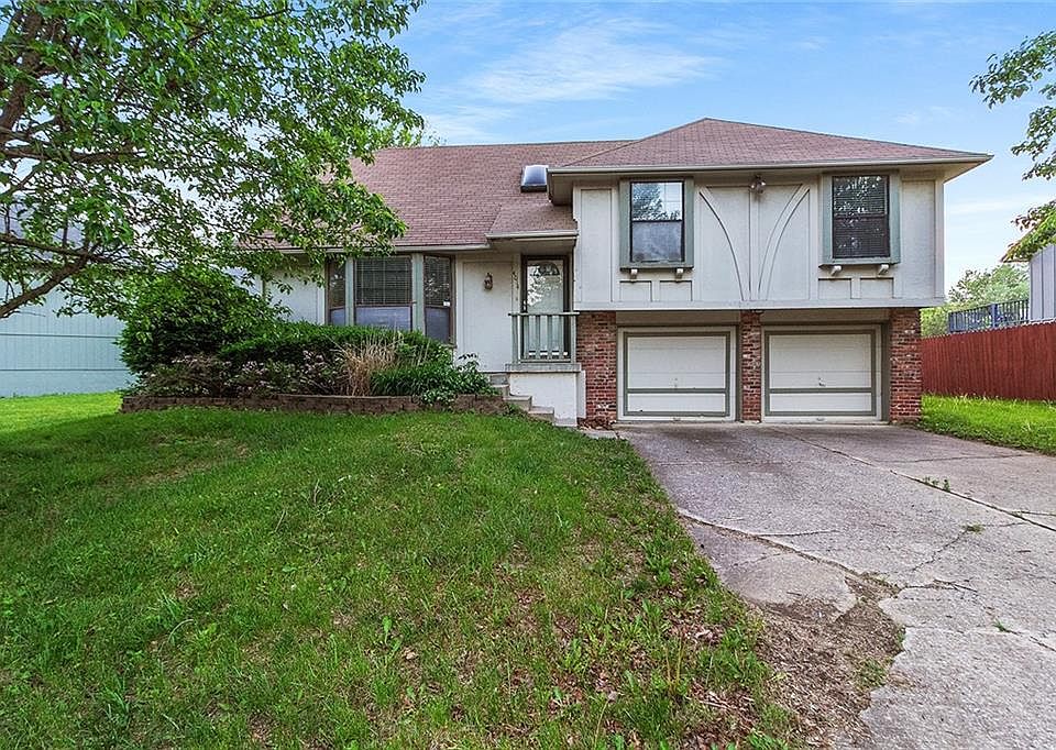 1st image of 4014 S Marshall Dr