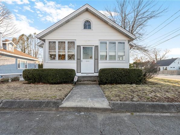 Pawtucket RI Single Family Homes For Sale - 30 Homes | Zillow