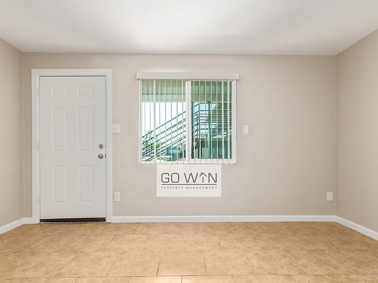 2146 E Taylor St — Photo 5