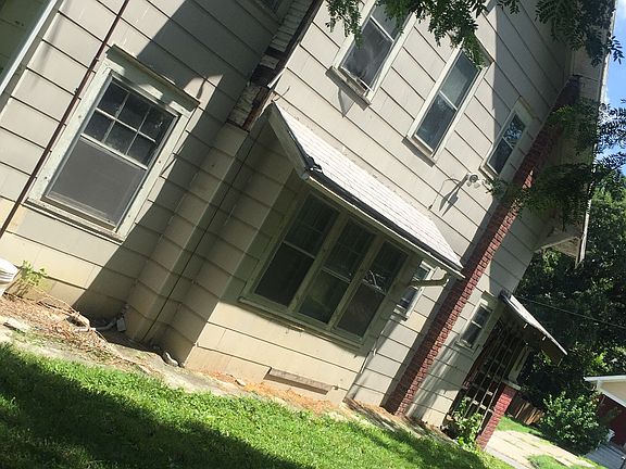3rd image of 3930 Chestnut Ave