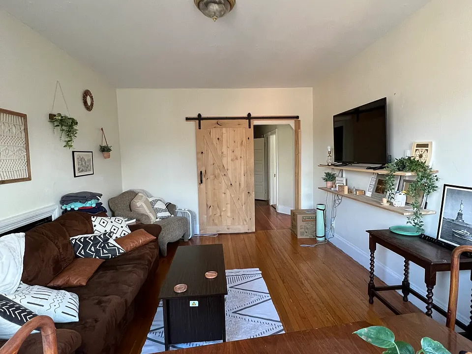 1788 Beacon St #7A