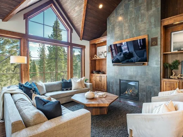 7401 Larkspur Ln, Truckee, CA 96161