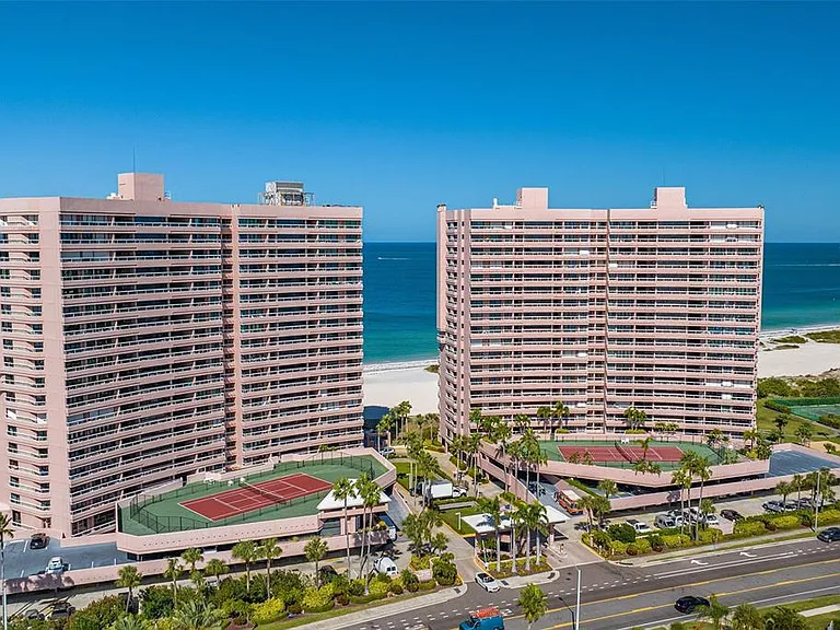 1310 Gulf Blvd #10D — Photo 33