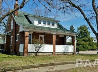 1525 Center St, Pekin, IL 61554