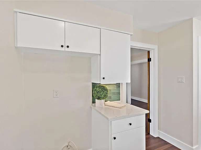 3705 Old Oaks Dr — Photo 12