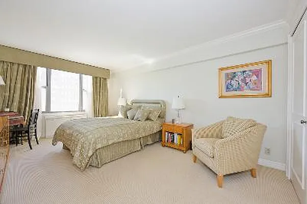 Sold by Corcoran | media 2