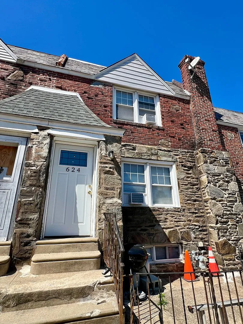 Stunning 3-Bedroom Townhome in Drexel Hill! Available NOW! — Photo 3