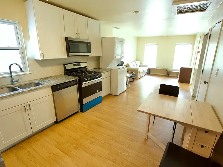 909 S Aberdeen St #2F — Photo 12