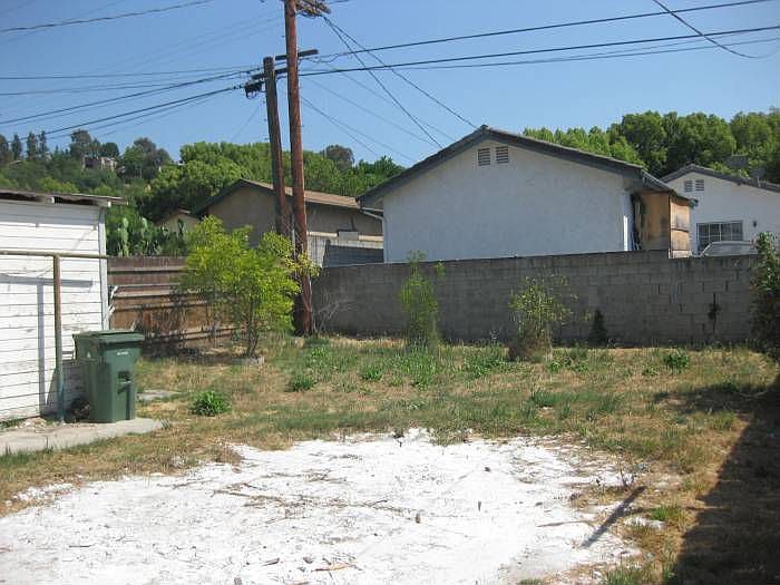 2nd image of 520 Coleman Ave