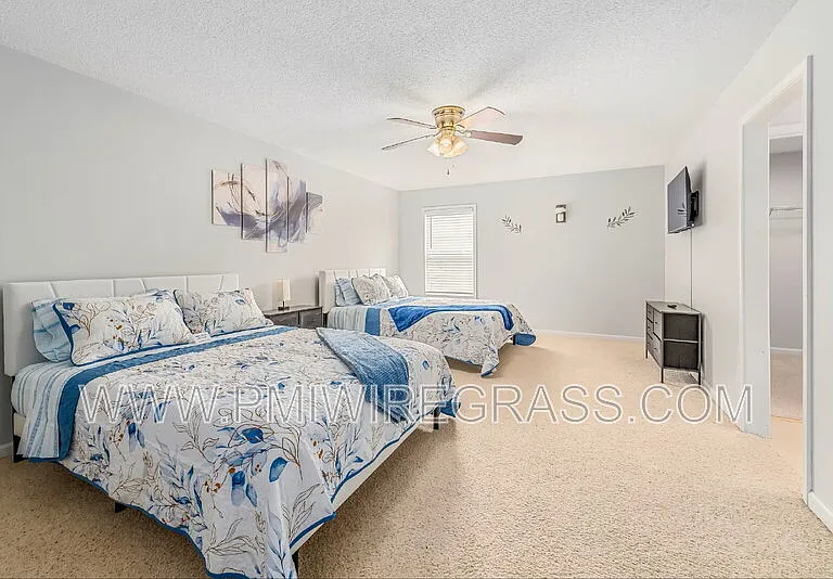 208 Foxchase Ln — Photo 14