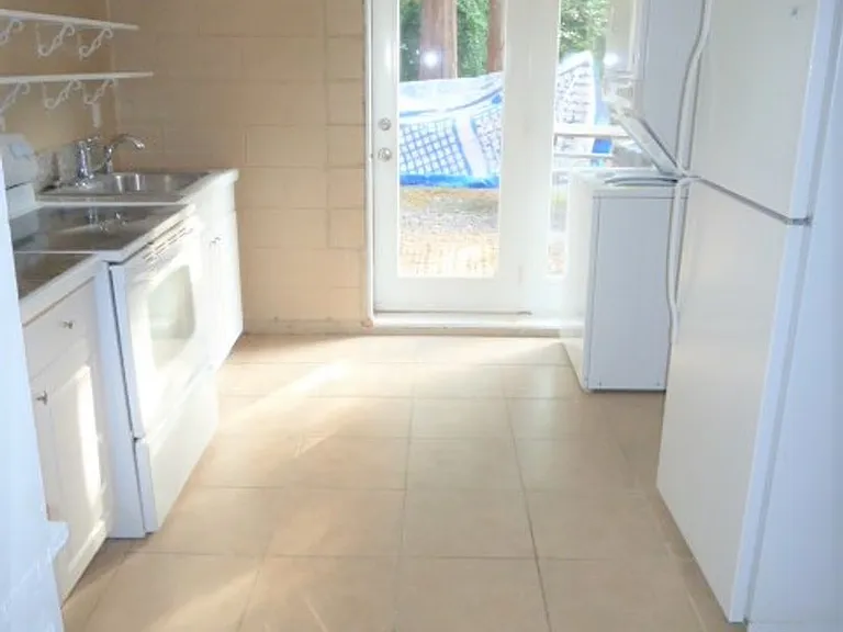 717 Williams Cir — Photo 27
