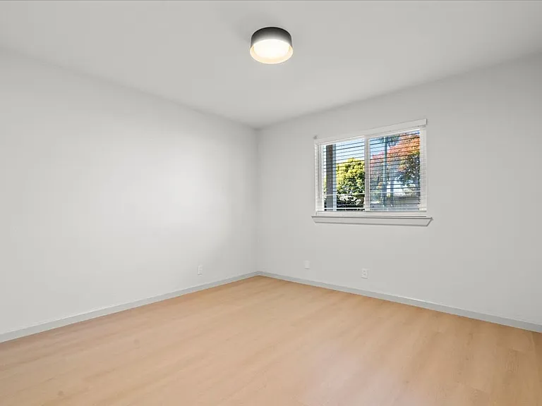 730 San Juan Dr — Photo 11