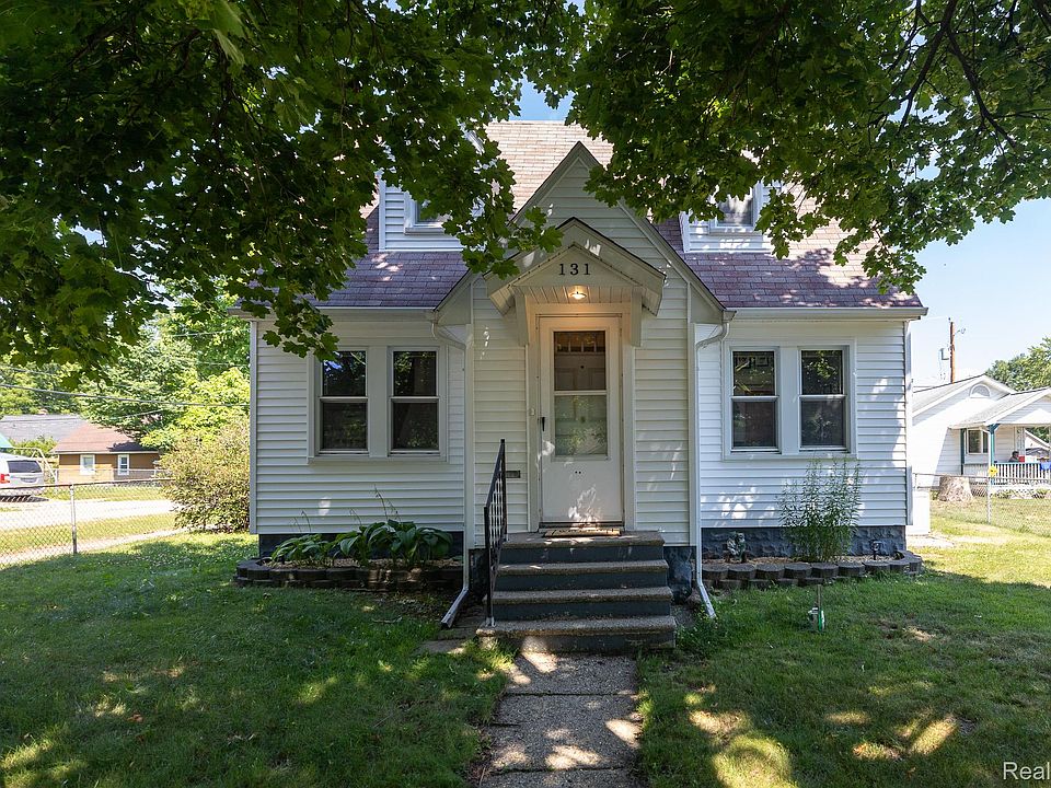 1st image of 131 Starr Ave