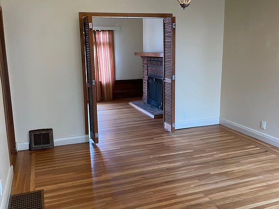 3rd image of 589 26th Ave