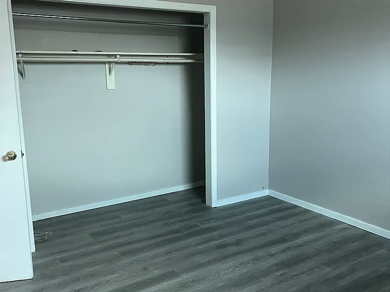 Second picture of bedroom