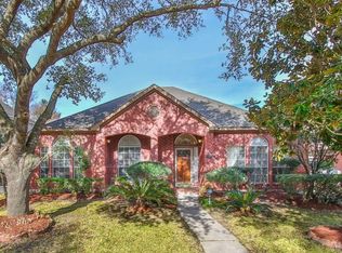 6314 Castle Lane Dr, Houston, TX 77066