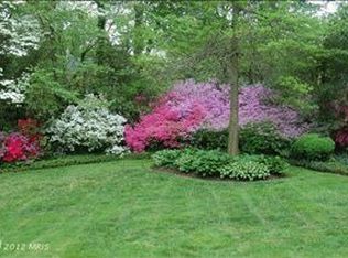 224 Noland St, Falls Church, VA 22046