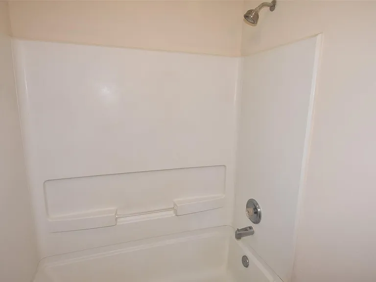 16807 Mammoth Springs Dr — Photo 33
