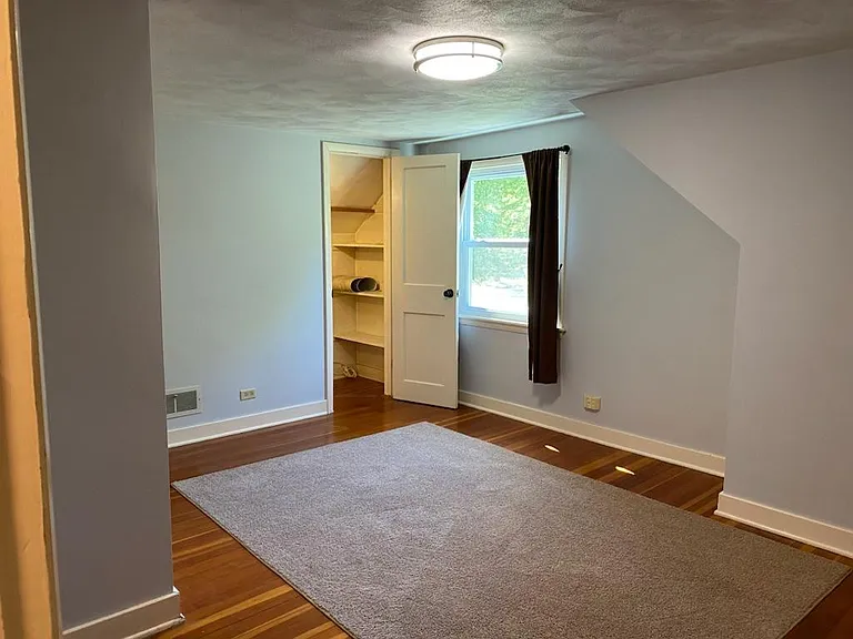 1207 N Eagle St — Photo 14