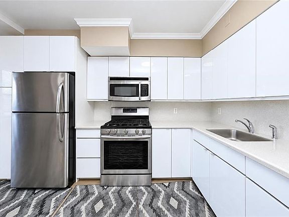 5th image of 8775 23rd Ave