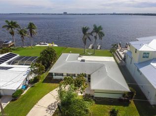 5665 Riverside Dr, Cape Coral, FL 33904
