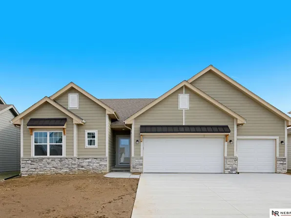 4437 S 213th St, Elkhorn, NE 68022